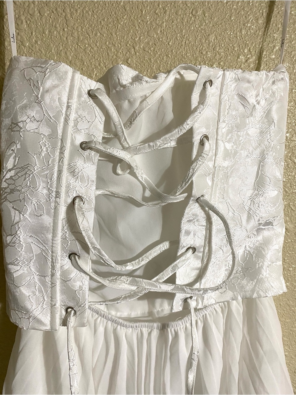 Lulus Laubrey White Floral Jacquard Mini Dress and Scarf Set Size M NWT - Picture 10 of 16